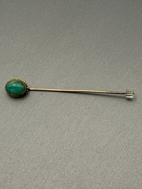 10k Gold Stick Pin with Green Chalcedony Oval Stone Vintage